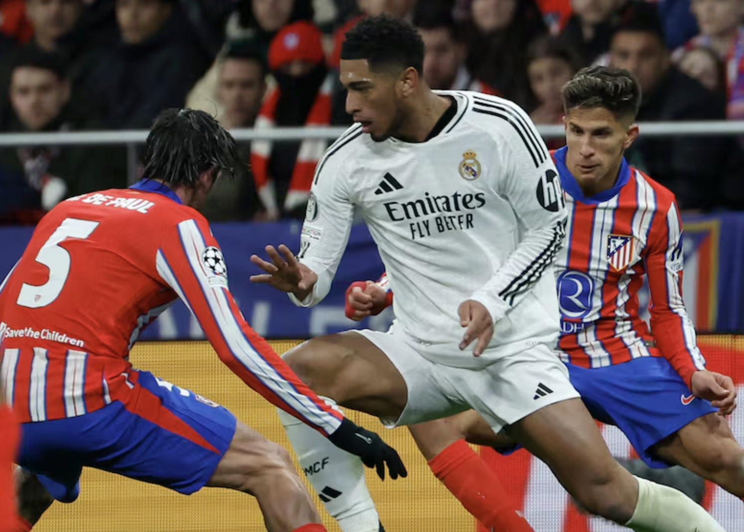 竞技宝网址赛后阿贾克斯再遭质疑：意甲节点到来，媒体盛赞，身体对抗强度拉满的简单介绍