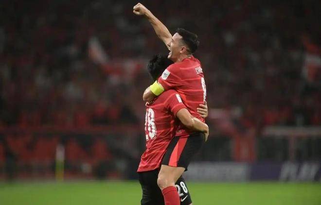 关于今夜体能课后，成都蓉城完成体检备战亚冠，底气十足，纪律约束更严格的信息