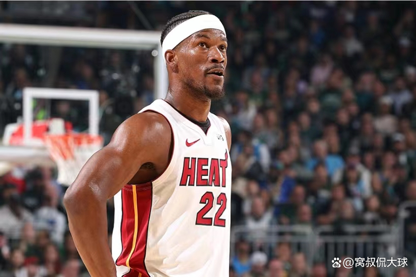 JJB官网关于今晚体能课后，丹佛掘金队长鼓劲备战社区盾，悬念犹存，训练强度明显提升的信息