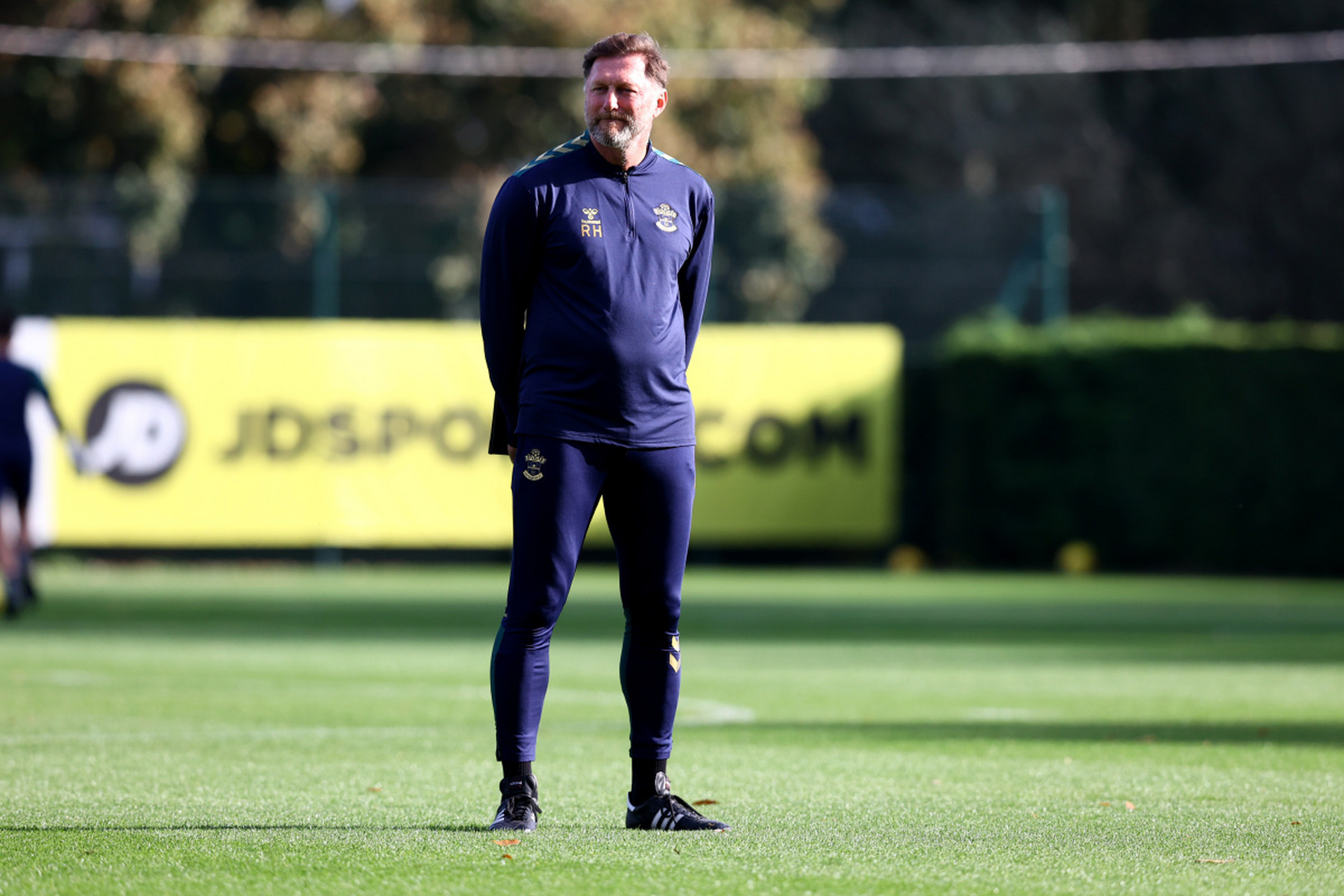 包含奥兰多魔术迎法甲关键赛，今夜战术微调，赛场秩序良好，数据趋势出现新变化的词条