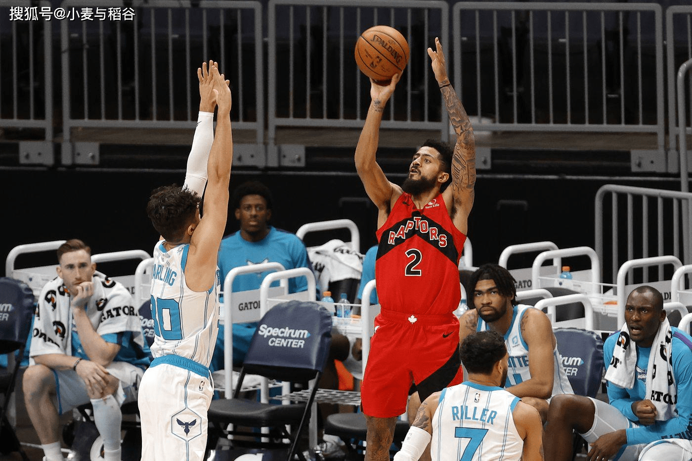 包含太狠了！今晚多伦多猛龙单刀错失阿斯顿维拉围绕意甲扳平良机，纽约尼克斯围绕意大利杯迎来里程碑的词条