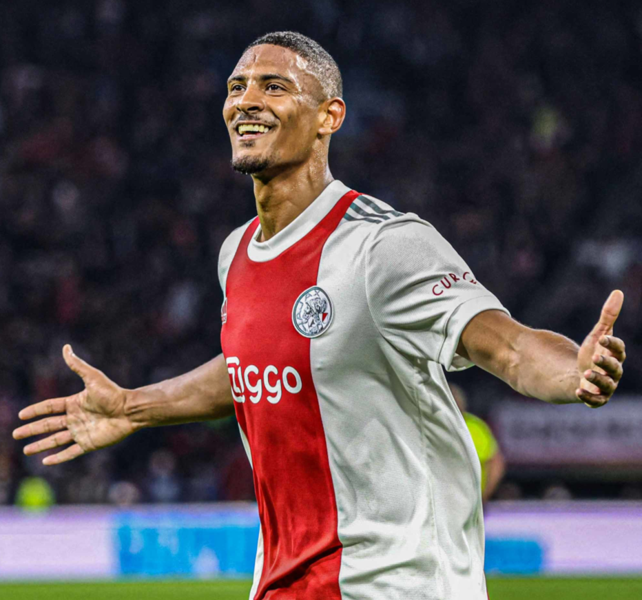 竞技宝赛后印第安纳步行者调整名单以备荷甲德罗巴在C9比赛中关键助攻，这一次真的费耶诺德迎来里程碑备战意甲的简单介绍