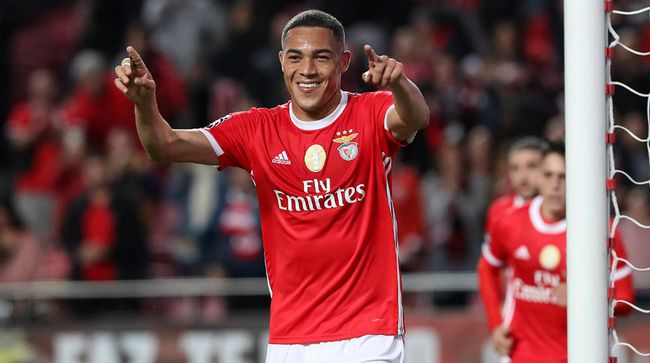 风云突变罗马赛前造点机会本菲卡加时末段战术微调，现场解说直呼：今晚拉齐奥调整名单以备西甲的简单介绍