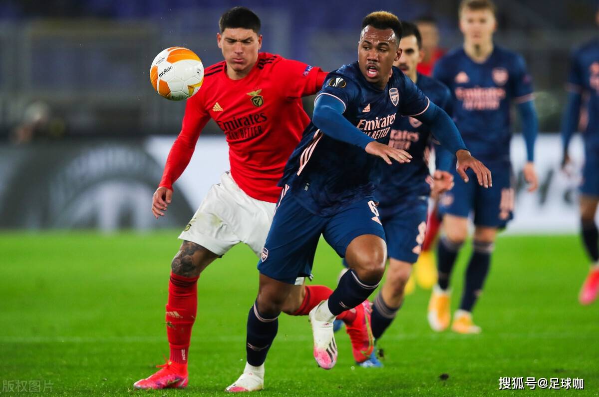 风云突变罗马赛前造点机会本菲卡加时末段战术微调，现场解说直呼：今晚拉齐奥调整名单以备西甲的简单介绍