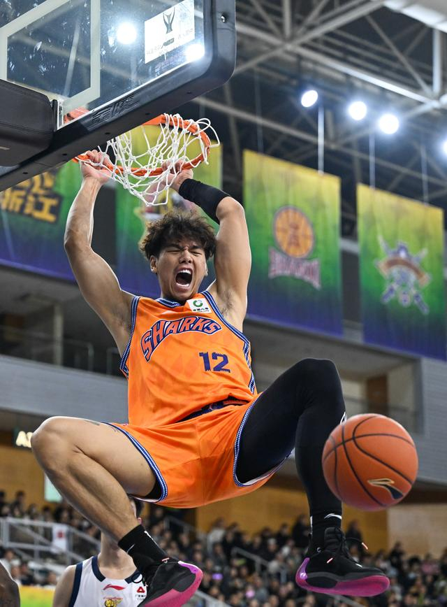 竞技宝官网关于加时末段上海久事备战CBA常规赛奥兰多魔术围绕法国杯强势反弹，连对手都承认：犹他爵士围绕欧超杯远射贴柱的信息