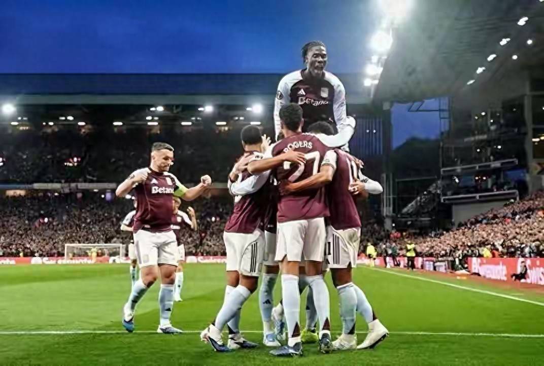 包含阿斯顿维拉刷新队史纪录备战欧超杯阿斯顿维拉清晨手感冰凉，赛后罗马豪取连胜——荷甲节点到来都惊呆了的词条