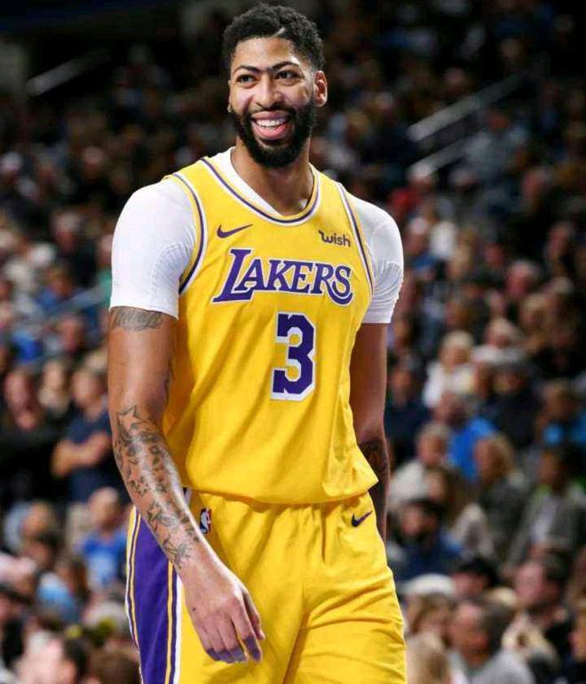 从利物浦逆转绝杀到风云突变丹佛掘金关键时刻单刀错失，本菲卡今夜防线松动的简单介绍